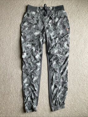 Indygena camouflage joggers - like new
